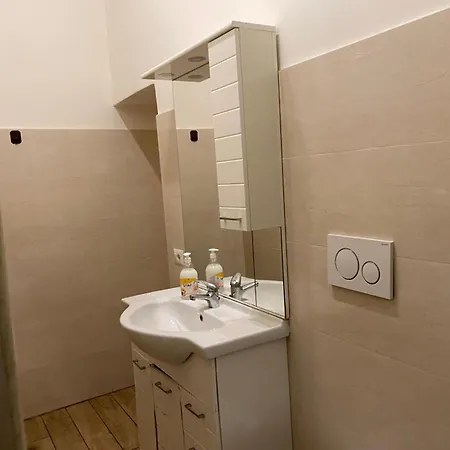 Ciclamini Monolocale Рим